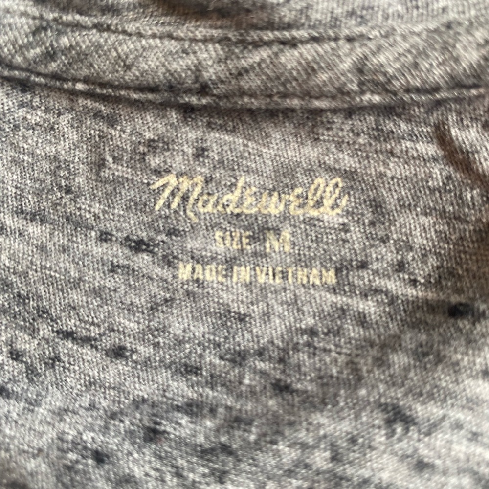 Madewell Sleeveless Gray Tee - Picture 7 of 9